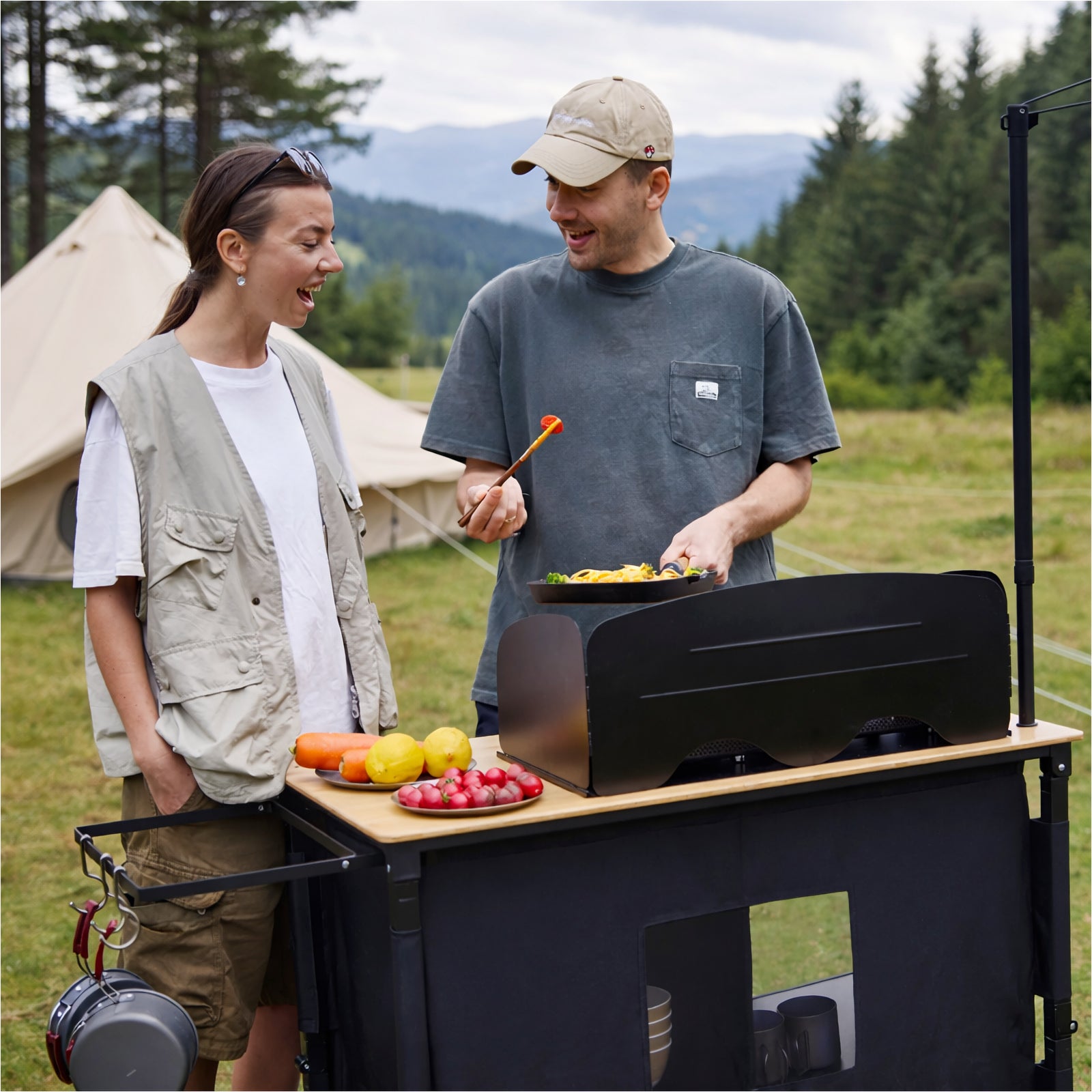 Campingschrank Bamboo Cooking Station
